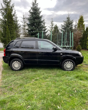 Hyundai Tucson cena 15900 przebieg: 235000, rok produkcji 2006 z Jarosław małe 56